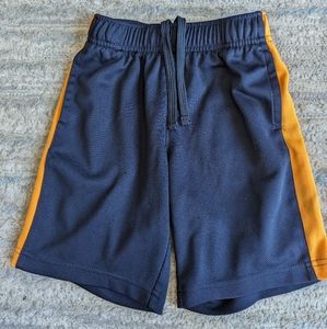 Kids athletic shorts with pockets